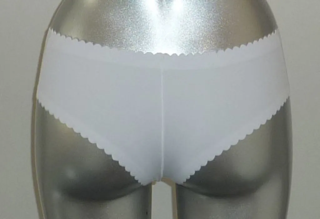 BodyTouch naadloze hipster kleur wit of kleur nude
